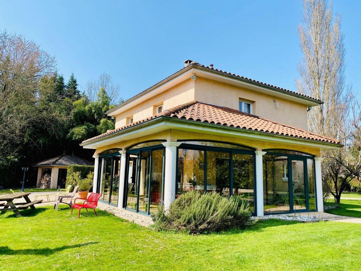 Les Villas Du Domaine De Suzel Vignieu Экстерьер фото