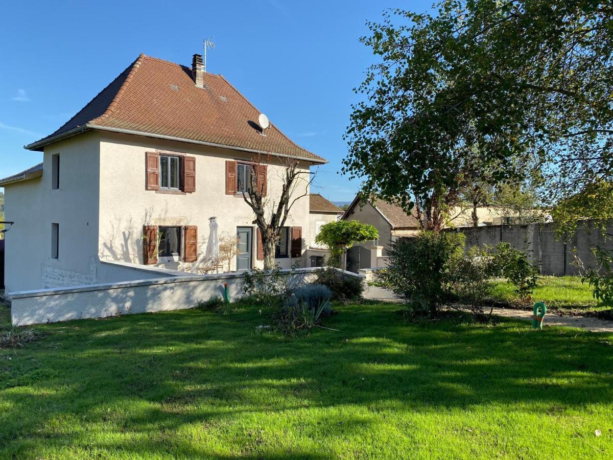 Les Villas Du Domaine De Suzel Vignieu Экстерьер фото